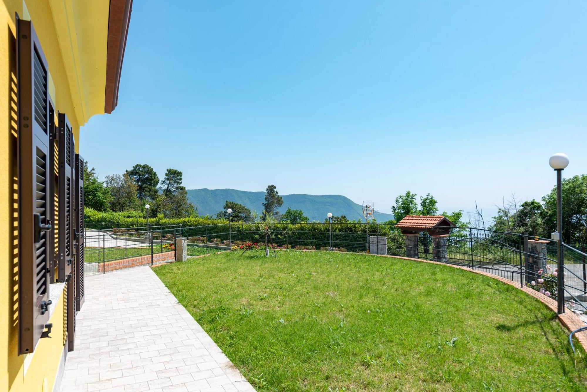 Joivy Villa Guanna - Charming Flat With Garden Bracco Eksteriør bilde